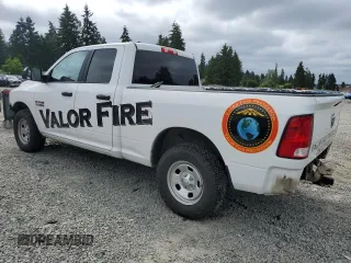 2017 Ram 1500 Tradesman z VIN 1C6RR7FG1HS837373, wystawiony jako Copart lot #59817945 z przebiegiem 90 298 mil mil oraz Szkoda całkowita • Salvage title. Historia ofert i sprzedaży dostępna na DreamBid. Obrazek 2.