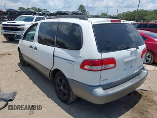 2002 Toyota Sienna LE z VIN 4T3ZF13C82U472835, wystawiony jako IAAI lot #42365136 z przebiegiem 293 372 mil mil oraz . Historia ofert i sprzedaży dostępna na DreamBid. Obrazek 3.