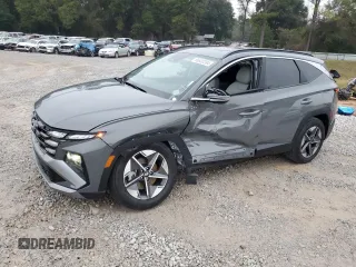 2025 Hyundai Tucson SEL Convenience with VIN 5NMJC3DE2SH451789, listed as a Copart auction lot 86532284 with 3,320 mi miles and Salvage Title. Bid and sale history available at carsss.com. Image 1.
