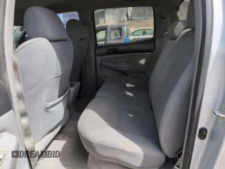 2006 Toyota Tacoma PreRunner z VIN 5TEJU62N56Z167225, wystawiony jako Copart lot #51672135 z przebiegiem 147 163 mil mil oraz Szkoda całkowita • Salvage title. Historia ofert i sprzedaży dostępna na DreamBid. Obrazek 10.