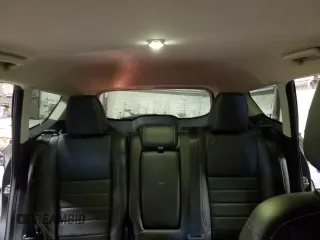 2016 Ford Escape SE z VIN 1FMCU9G98GUB07175, wystawiony jako Copart lot #44966825 z przebiegiem 118 727 mil mil oraz Szkoda całkowita • Salvage title. Historia ofert i sprzedaży dostępna na DreamBid. Obrazek 10.