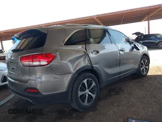 2016 Kia Sorento EX with VIN 5XYPH4A10GG071578, listed as a IAAI auction lot 42068909 with Not Provided miles. Bid and sale history available at carsss.com. Image 4.