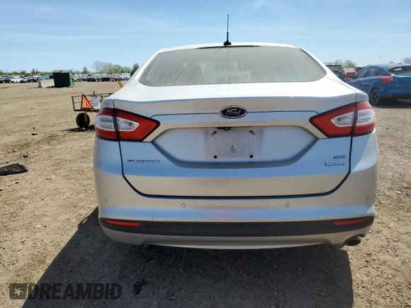2015 Ford Fusion SE z VIN 3FA6P0HD0FR212294, wystawiony jako Copart lot #55563145 z przebiegiem 49 750 mil mil oraz Szkoda całkowita • Salvage title. Historia ofert i sprzedaży dostępna na DreamBid. Obrazek 6.