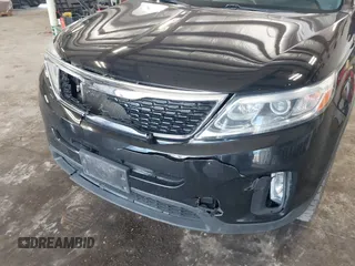 2014 Kia Sorento LX with VIN 5XYKTCA64EG541574, listed as a IAAI auction lot 42067910 with 144,234 mi miles and . Bid and sale history available at carsss.com. Image 6.