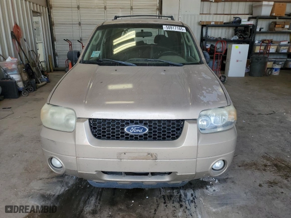 2007 Ford Escape XLT with VIN 1FMYU03197KA62373, listed as a Copart auction lot 50917165 with 150,893 mi miles and Clean Title. Bid and sale history available at carsss.com. Image 5.