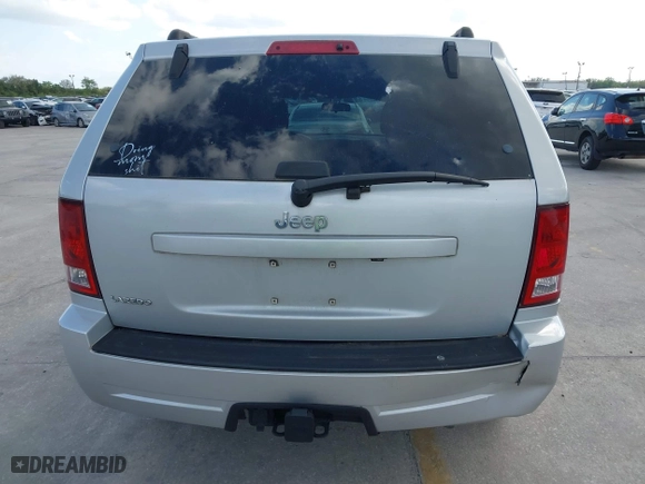 2007 Jeep Grand Cherokee Laredo with VIN 1J8GS48K17C507013, listed as a IAAI auction lot 41702347 with 178,119 mi miles. Bid and sale history available at carsss.com. Image 16.