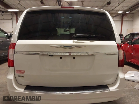 2016 Chrysler Town & Country Touring with VIN 2C4RC1BG1GR185657, listed as a IAAI auction lot 41905462 with 167,142 mi miles and . Bid and sale history available at DreamBid. Image 17.