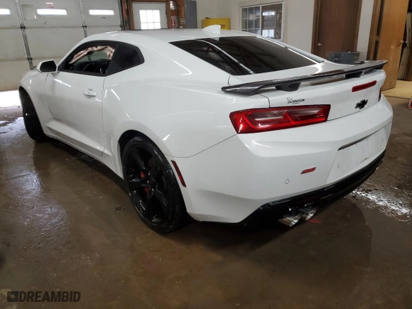 2018 Chevrolet Camaro 2SS with VIN 1G1FG1R77J0108959, listed as a Copart auction lot 44753405 with 39,007 mi miles and Salvage Title. Bid and sale history available at carsss.com. Image 2.