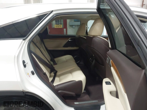 2018 Lexus RX 350 z VIN 2T2BZMCA9JC143462, wystawiony jako IAAI lot #42730645 z przebiegiem 39 942 mil mil oraz . Historia ofert i sprzedaży dostępna na DreamBid. Obrazek 8.