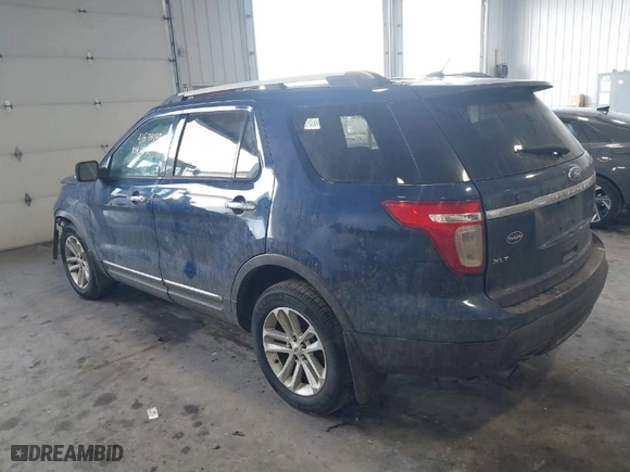 2012 Ford Explorer XLT with VIN 1FMHK8D82CGA76029, listed as a IAAI auction lot 41673120 with 170,000 mi miles. Bid and sale history available at carsss.com. Image 3.