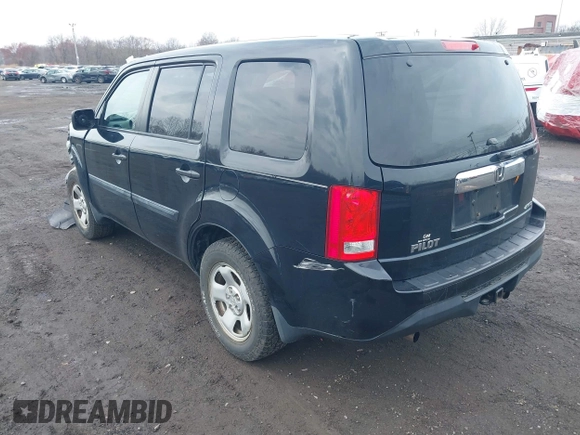 2015 Honda Pilot LX with VIN 5FNYF4H23FB047662, listed as a IAAI auction lot 41952933 with 227,892 mi miles and . Bid and sale history available at carsss.com. Image 3.