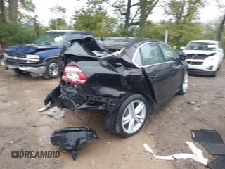 2015 Volkswagen Passat SE с VIN 1VWBV7A30FC066788, выставлен на аукционе IAAI как лот 40450455 с пробегом 84 245 миль миль и . История ставок и продаж доступна на DreamBid. Изображение 4.