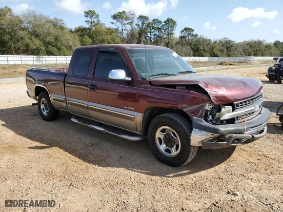 2002 Chevrolet Silverado 1500 LS with VIN 2GCEC19V321123493, listed as a Copart auction lot 48728115 with 262,708 mi miles and Salvage Title. Bid and sale history available at carsss.com. Image 4.