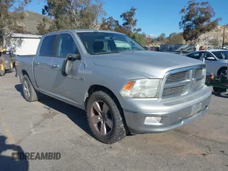 2012 Ram 1500 Big Horn z VIN 1C6RD6LTXCS183797, wystawiony jako IAAI lot #41756365 z przebiegiem 176 301 mil mil oraz . Historia ofert i sprzedaży dostępna na DreamBid. Obrazek 1.