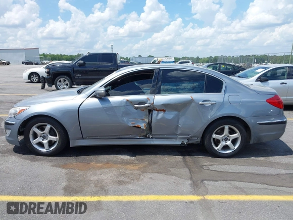 2013 Hyundai Genesis 3.8L with VIN KMHGC4DD1DU256345, listed as a IAAI auction lot 42187431 with 117,528 mi miles and . Bid and sale history available at DreamBid. Image 14.