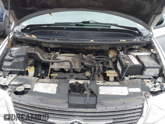 2001 Chrysler Town & Country Limited with VIN 2C8GP64L11R369621, listed as a IAAI auction lot 41952375 with 186,780 mi miles. Bid and sale history available at carsss.com. Image 10.