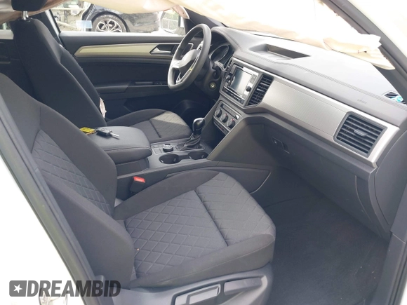 2020 Volkswagen Atlas S z VIN 1V2GC2CAXLC202612, wystawiony jako IAAI lot #42364811 z przebiegiem 73 957 mil mil oraz . Historia ofert i sprzedaży dostępna na DreamBid. Obrazek 5.