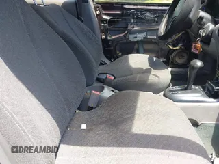 1999 Hyundai Elantra z VIN KMHJF25F1XU806648, wystawiony jako IAAI lot #42331073 z przebiegiem 196 577 mil mil oraz . Historia ofert i sprzedaży dostępna na DreamBid. Obrazek 5.