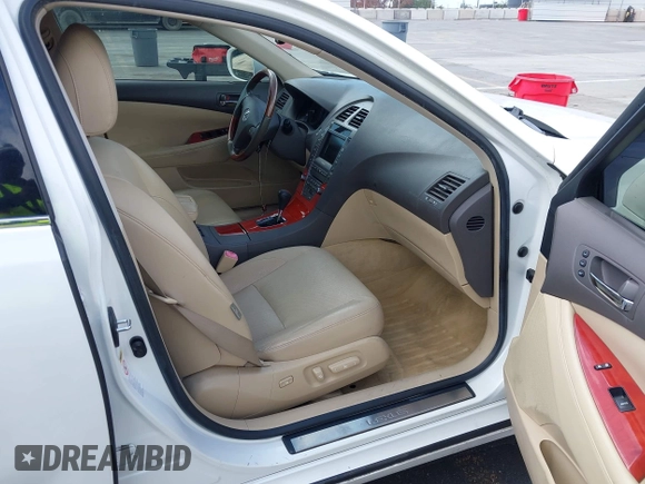 2007 Lexus ES 350 with VIN JTHBJ46G272078259, listed as a IAAI auction lot 42126473 with 152,696 mi miles. Bid and sale history available at carsss.com. Image 5.