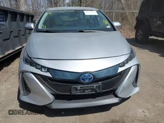 2017 Toyota Prius Plus z VIN JTDKARFP1H3001327, wystawiony jako IAAI lot #41895059 z przebiegiem 91 821 mil mil oraz . Historia ofert i sprzedaży dostępna na DreamBid. Obrazek 11.
