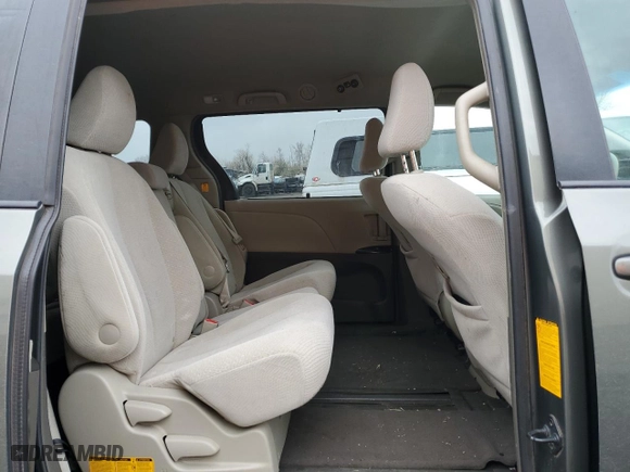 2011 Toyota Sienna LE AAS with VIN 5TDKK3DC9BS082822, listed as a Copart auction lot 48241065 with 170,705 mi miles and Salvage Title. Bid and sale history available at carsss.com. Image 11.