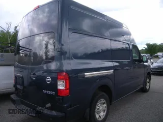 2018 Nissan NV Cargo S z VIN 1N6BF0LY9JN805618, wystawiony jako IAAI lot #42404677 z przebiegiem 257 119 mil mil oraz . Historia ofert i sprzedaży dostępna na DreamBid. Obrazek 13.