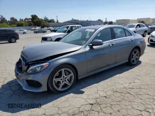 2018 Mercedes-Benz C 300 z VIN 55SWF4JB3JU280093, wystawiony jako Copart lot #64334245 z przebiegiem 65 251 mil mil oraz Szkoda całkowita • Salvage title. Historia ofert i sprzedaży dostępna na DreamBid. Obrazek 1.