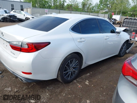 2016 Lexus ES 330 with VIN JTHBK1GG2G2240756, listed as a IAAI auction lot 42206724 with 139,956 mi miles and . Bid and sale history available at DreamBid. Image 4.