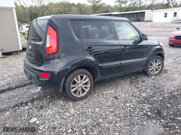 2013 Kia Soul + with VIN KNDJT2A63D7509717, listed as a IAAI auction lot 41910128 with 245,025 mi miles. Bid and sale history available at carsss.com. Image 4.