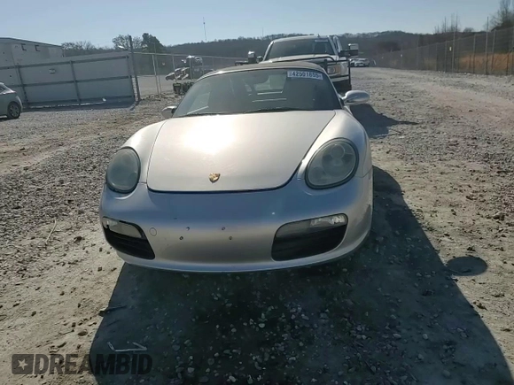 2005 Porsche Boxster z VIN WP0CA298X5U712840, wystawiony jako Copart lot #42501855 z przebiegiem 112 123 mil mil oraz Czysty tytuł • Clean title. Historia ofert i sprzedaży dostępna na DreamBid. Obrazek 11.