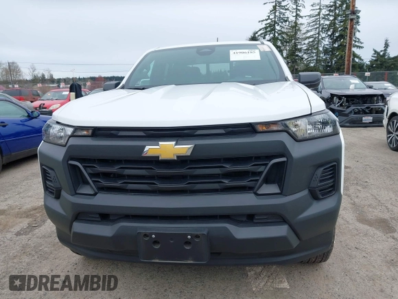 2023 Chevrolet Colorado 2WD Work Truck z VIN 1GCGSBECXP1210035, wystawiony jako IAAI lot #41906185 z przebiegiem 15 001 mil mil oraz . Historia ofert i sprzedaży dostępna na DreamBid. Obrazek 13.