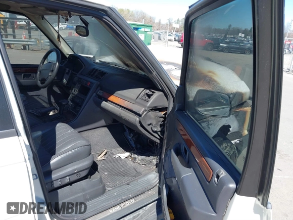 1998 Land Rover Range Rover with VIN SALPV1447WA399200, listed as a IAAI auction lot 41810776 with Not Provided miles and . Bid and sale history available at DreamBid. Image 5.