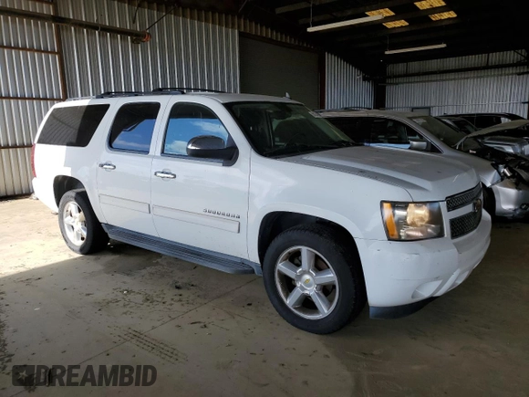 2010 Chevrolet Suburban LS z VIN 1GNUKHE37AR172317, wystawiony jako Copart lot #58264205 z przebiegiem 171 390 mil mil oraz Czysty tytuł • Clean title. Historia ofert i sprzedaży dostępna na DreamBid. Obrazek 4.