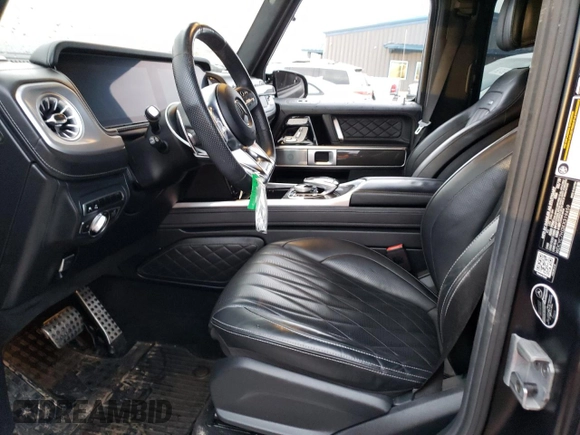 2019 Mercedes-Benz G 63 AMG with VIN WDCYC7HJ3KX319459, listed as a Copart auction lot 39741754 with 48,094 mi miles and . Bid and sale history available at DreamBid. Image 7.