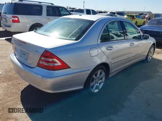 2007 Mercedes-Benz C 280 Luxury с VIN WDBRF92H67F898381, выставлен на аукционе IAAI как лот 41392493 с пробегом 147 331 миль миль и . История ставок и продаж доступна на DreamBid. Изображение 4.
