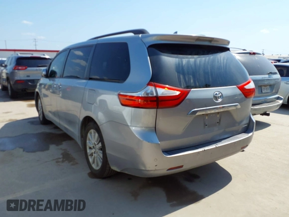 2016 Toyota Sienna XLE with VIN 5TDYK3DC5GS763674, listed as a IAAI auction lot 42035115 with 133,120 mi miles. Bid and sale history available at carsss.com. Image 3.