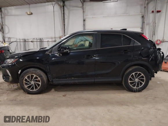 2020 Mitsubishi Eclipse Cross ES z VIN JA4AS3AA0LZ006141, wystawiony jako IAAI lot #40859492 z przebiegiem 92 516 mil mil oraz . Historia ofert i sprzedaży dostępna na DreamBid. Obrazek 13.
