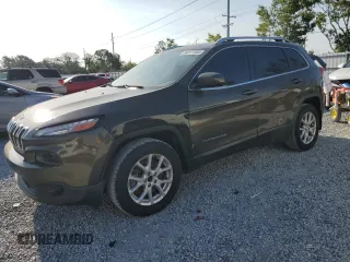 2015 Jeep Cherokee Latitude z VIN 1C4PJMCB2FW534560, wystawiony jako Copart lot #58817195 z przebiegiem 219 902 mil mil oraz Czysty tytuł • Clean title. Historia ofert i sprzedaży dostępna na DreamBid. Obrazek 1.