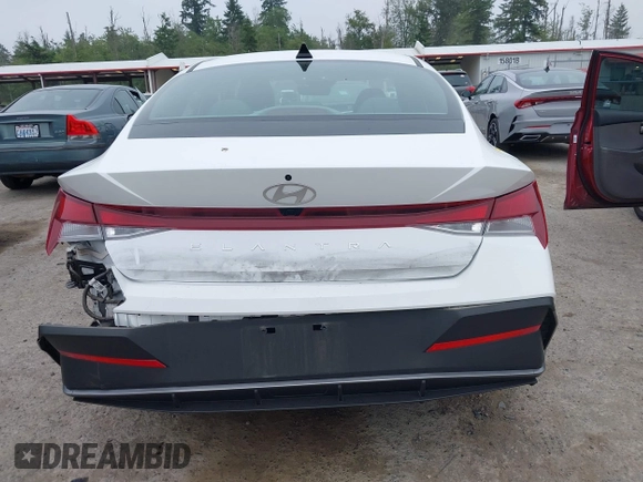 2024 Hyundai Elantra SEL z VIN KMHLM4DG6RU697014, wystawiony jako IAAI lot #42441346 z przebiegiem 28 771 mil mil oraz . Historia ofert i sprzedaży dostępna na DreamBid. Obrazek 16.