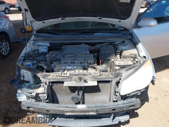 2010 Hyundai Elantra GLS z VIN KMHDU4AD4AU126950, wystawiony jako IAAI lot #42009934 z przebiegiem 124 845 mil mil oraz . Historia ofert i sprzedaży dostępna na DreamBid. Obrazek 10.