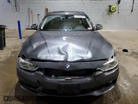 2018 BMW 3 Series 320i xDrive with VIN WBA8E5G52JNU46686, listed as a Copart auction lot 81999984 with 121,394 mi miles and Salvage Title. Bid and sale history available at carsss.com. Image 5.