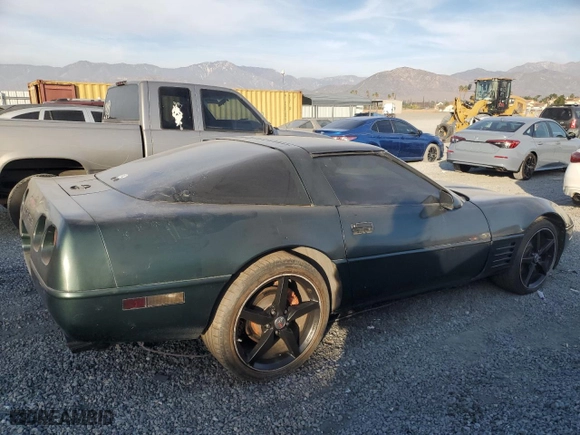 1994 Chevrolet Corvette with VIN 1G1YY22P2R5113040, listed as a Copart auction lot 83253754 with 178,544 mi miles and Clean Title. Bid and sale history available at carsss.com. Image 3.