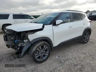 2023 Kia Seltos S z VIN KNDEU2AA0P7392640, wystawiony jako Copart lot #55240875 z przebiegiem 109 490 mil mil oraz Szkoda całkowita • Salvage title. Historia ofert i sprzedaży dostępna na DreamBid. Obrazek 1.
