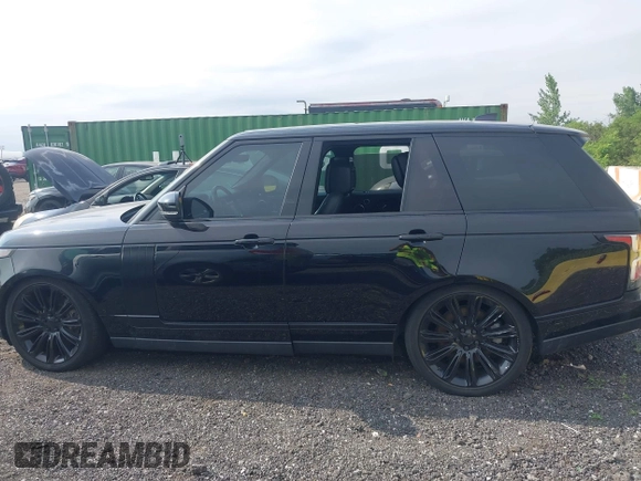 2018 Land Rover Range Rover z VIN SALGS2RE3JA389370, wystawiony jako IAAI lot #42508706 z przebiegiem 46 268 mil mil oraz . Historia ofert i sprzedaży dostępna na DreamBid. Obrazek 14.