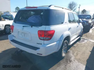 2005 Toyota Sequoia SR5 with VIN 5TDZT34A85S255793, listed as a IAAI auction lot 41173149 with 212,354 mi miles. Bid and sale history available at carsss.com. Image 4.