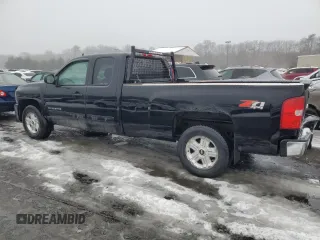 2011 Chevrolet Silverado 1500 LT with VIN 1GCRKSE06BZ193579, listed as a Copart auction lot 44763445 with 149,934 mi miles and Salvage Title. Bid and sale history available at DreamBid. Image 2.