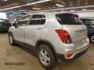 2020 Chevrolet Trax LS z VIN KL7CJKSBXLB029659, wystawiony jako Copart lot #48119455 z przebiegiem 57 322 mil mil oraz Szkoda całkowita • Salvage title. Historia ofert i sprzedaży dostępna na DreamBid. Obrazek 3.