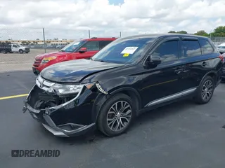 2017 Mitsubishi Outlander ES z VIN JA4AZ2A3XHZ052168, wystawiony jako IAAI lot #42194062 z przebiegiem 209 195 mil mil oraz . Historia ofert i sprzedaży dostępna na DreamBid. Obrazek 2.