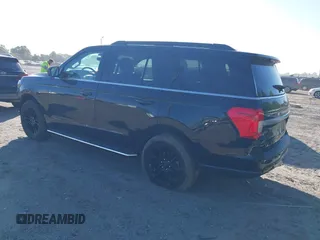 2022 Ford Expedition XLT with VIN 1FMJU1JT7NEA28536, listed as a IAAI auction lot 42062746 with 47,888 mi miles and . Bid and sale history available at DreamBid. Image 3.