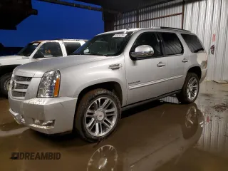 2013 Cadillac Escalade Premium with VIN 1GYS4CEF1DR373071, listed as a Copart auction lot 85233764 with 112,119 mi miles and Clean Title. Bid and sale history available at carsss.com. Image 1.